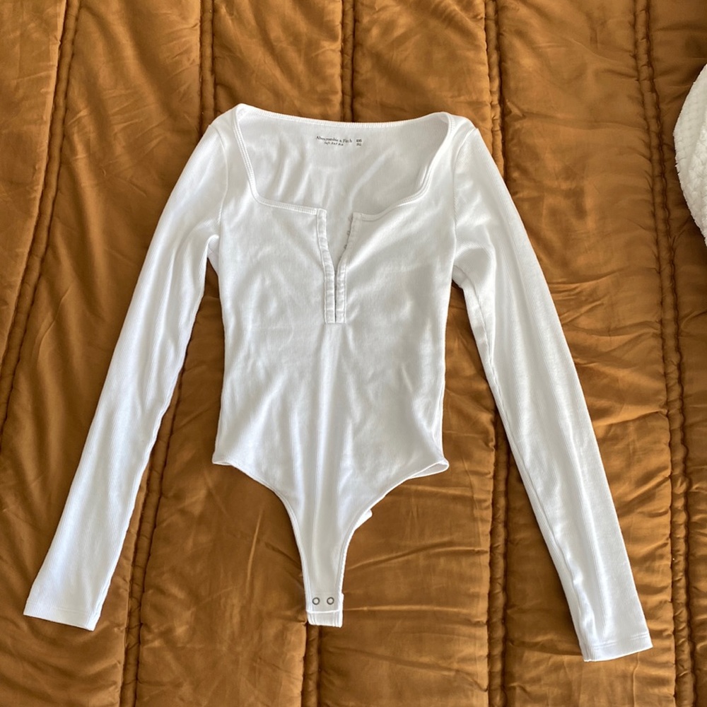 Abercrombie & Fitch soft A&F LS bodysuit, XXS
